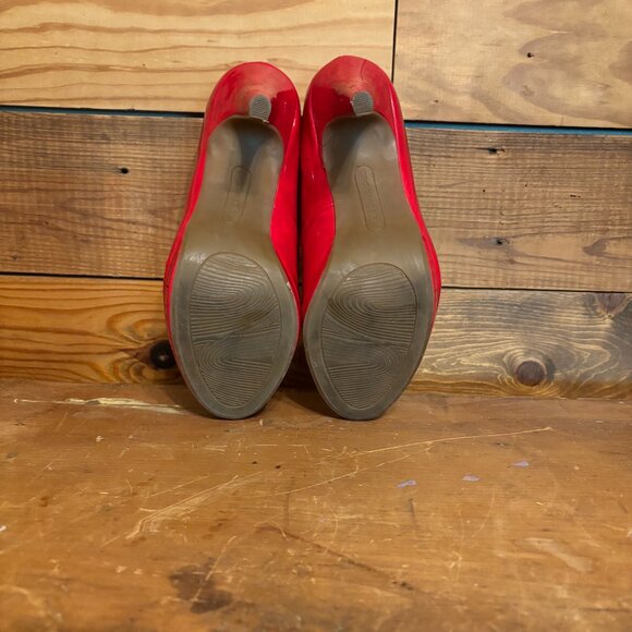 Andrew Geller Red Pumps Size 6 - Picture 6 of 6